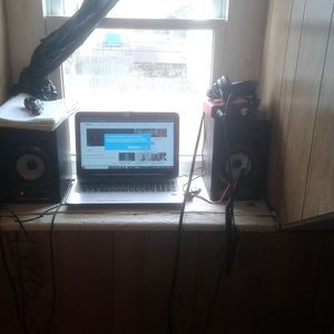 Meet your Posher, Wayne